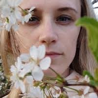 Karina Moss's Instagram, Twitter & Facebook