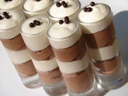 Duo De Mousses Au Chocolat Blanc Et Noir Chocolat Caetera Mousse Au Chocolat Mousse Chocolat Blanc Chocolat