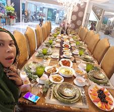 Dato seri vida sentap ibu tak mahu tinggal di istana. Ini Dia Koleksi Kereta Mewah Dan Rumah Mewah Ds Vida Yang Buat Ramai Orang Terbeliak Mata Kisah Dunia