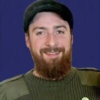 Andrew Peet's Instagram, Twitter & Facebook