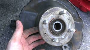 How To Replace A Wheel Bearing On A 2001 Honda Civic Ex Youtube