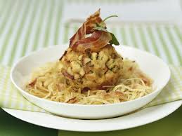 Speckknodel Mit Krautsalat Rezept Krautsalat Rezepte Knodel