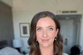 The 10 Best Wedding Hair & Makeup Artists in Kaneohe, HI