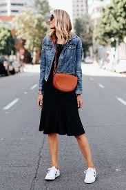 2 Stylish Ways To Wear A Black Summer Dress Denim Jacket With Dress Fashion Jackson Summer Black Dress