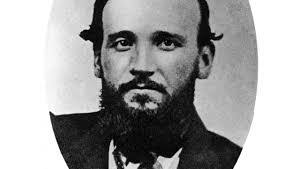 Aaron Dwight's Instagram, Twitter & Facebook