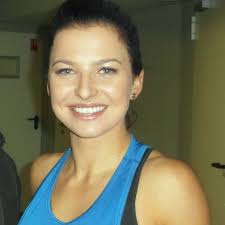 Vợ của tiền đạo lewandowski là chuyên gia thể dục. Anna Lewandowska Wikipedia