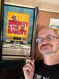 Anyone else love the fact he is called Dwayne in this program 😆