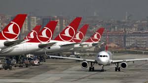 Der suezkanal in ägypten ist seit dienstagmorgen in beide richtungen gesperrt. Superstau Riesen Frachter Stellt Sich Im Suezkanal Quer Drastische Folgen Fur Die Wirtschaft