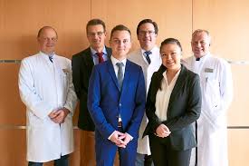 Oberarzt innere medizin pforzheim 9 des jobangebots. Pforzheim Arzte Machen Sich Selbst Das Grosste Geschenk Pforzheim Schwarzwalder Bote
