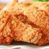 Caranya, ceplok telur kemudian lumuri tepung bumbu basah, gulingkan ke tepung kering kemudian goreng hingga renyah crispy. 3