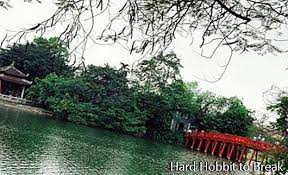 Kota terbesar kedua di vietnam yang sekaligus menjadi ibukota negara komunis ini menarik banget buat dijelajahi. Perjalanan Ke Hanoi Vietnam 2021