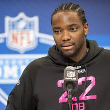 Buccaneers meet with standout Notre Dame cornerback at NFL Combine