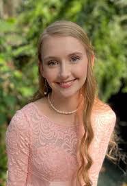 Paige Givens's Instagram, Twitter & Facebook