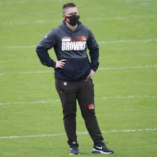 Learn how rich is she in this year and how she spends money? Nfl Clevelandbrowns Chief Of Staff Callie Brownson Will Be The First Woman To Coach A Position Group In An Nfl Game Today As She Nfl Nfl Games Today Nfl Bears