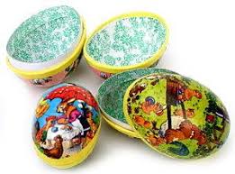 Pour faire de pâques une fête originale cette année, nous avons déniché pour vous des oeufs de pâques réalisables en famille et qui sortent. Paques En Preparation Des Boites Oeufs De Paques Retro A Garnir Paperblog