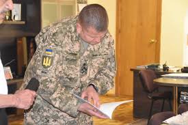 Із грудня 2019 року залужний був командувачем військами оперативного. Biblioteka Ok Pivnich Popovnilas Suchasnoyu Literaturoyu Armiyainform