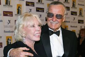 Richards logró viajar al antiguo egipto, para convertirse en faraón, y llega a la actualidad para apoderarse del planeta, pero sus planes son. Joan Y Stan Lee Un Amor Para Salvar El Mundo