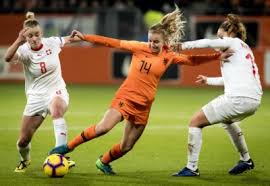 Het nederlands elftal staat aan een schier onmogelijke opdracht: Oranje Zonder Groenen Tegen Zwitserland De Limburger Mobile