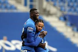 «генк», такім чынам, упершыню ўзяў удзел у лізе чэмпіёнаў уэфа сэзону 1999—2000 гадоў, але саступіў і сышоў з дыстанцыі ўжо ў другім раўндзе кваліфікацыі, прапусьціўшы далей славенскі «марыбор». Meug2f972iaazm