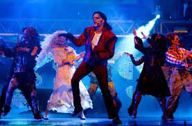 Meet michael jackson's dancers itn has the clip of the 12 lucky dancers plucked from obscurity to join michael jackson on stage in his string of shows in london. Michael Jackson Thriller When Zombies Became Part Of Pop Culture