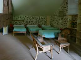 20 personnes ont inauguré cet itinéraire de 48km pour un etape : Le Gite D Etape Hebergement Pelerins De St Jacques De Compostelle Au Masbareau Situe Pres De Saint Leonard De Noblat 87400 En Haute Vienne Nouvelle Aquitaine Le Masbareau Hebergement De Charme Avec Table D Hote En Limousin