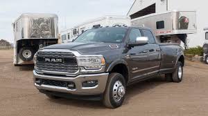 2020 Ford Super Duty Vs Chevy Silverado Gmc Sierra And Ram