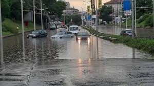 Ar fi trebuit să abată urgia asupra litoralului, dar azi a fost soare și cald în municipiul constanța. Ciclonul Din Marea NeagrÄƒ A Creat Deja Fenomene Extreme In Bulgaria