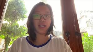 Students Angela Kwak, '22, Julia...