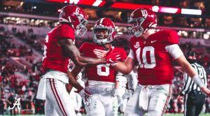 New york (wiat) — alabama's devonta smith has won the heisman trophy, ousting teammate mac jones, florida's kyle trask and clemson's trevor the 86th heisman trophy was handed out in a virtual event tuesday evening. Jones Bolsters Heisman Case No 1 Alabama Beats Lsu 55 17 The Trussville Tribune