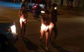 Huatabampo mujeres caminar desnudas