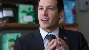 Voiture électrique à 94 000$: «J'ai eu une bonne conversation avec le chef  de police afin que ça ne se reproduise plus»