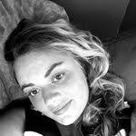 Monique Goss's Instagram, Twitter & Facebook