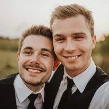 Chase Duval's Instagram, Twitter & Facebook