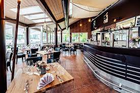 Dogs must have active flea control and shots and must be crated if left alone.no dogs on the furniture. See Gast Haus Krumpendorf Am Worther See Menu Preise Restaurant Bewertungen Tripadvisor
