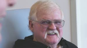 Man's life saved in the middle of Pennant Hills Road by western Sydney  health heroes