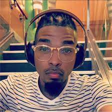 Deonta Taylor's Instagram, Twitter & Facebook