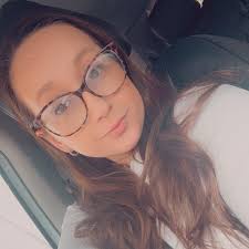 Sierra Vosburgh's Instagram, Twitter & Facebook