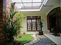 Contoh desain balkon rumah minimalis yang ke empat adalah balkon rumah yang nyaman dengan dilengkapi berbagai peralatan yang nyaman. Desain Balkon Belakang Rumah Minimalis Supplier Bata Ekspos