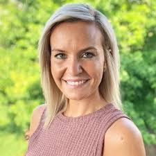 Amy Kohl's Instagram, Twitter & Facebook