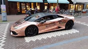 De webshop is het bedrijf van influencer mo bicep. Mobicep Scheurt Met Zijn Lamborghini Door Pc Hooftstraat Amsterdam Youtube