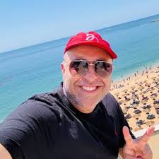 George Carmi, the latest establishment plant trying to silence  @TennisPuneet and I. How desperate are they getting?! 😂They are getting  worried their mass propagandas getting challenged and they don't like that.  George