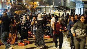 That's after as many as 205 people were injured at jerusalem's al aqsa mosque friday, when israeli police in riot gear clashed with palestinians following evening prayers, according to the. Fmcl1jgzmubz4m