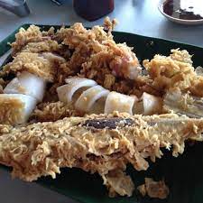 Sotong celup tepung warung pok nong | tempat makan best di terengganu dalam video ni aku kongsiskan kepada korang. Warung Pok Nong Celup Tepung Seafood Restaurant