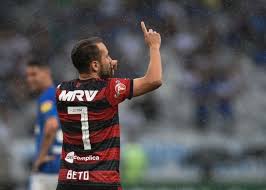 Фото collection for everton ribeiro including фото, everton ribeiro, everton ribeiro и evertonribeiro ae pedrovilela everton ribeiro. Lei Do Ex Everton Ribeiro Exagera Contra O Cruzeiro E Dribla Nova Placa Por Golaco Esportes Home