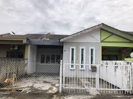 4 bed room house for rent siripura hokandara road, thalawathugoda all 4 rooms have attached bathroom. One And Half Storey Taman Kemacahaya Hulu Langat Property Rentals On Carousell