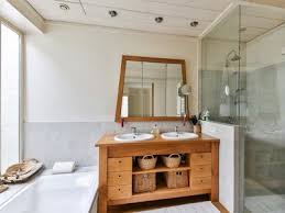 Jahrelang haben sanitärfirmen in ganz europa ihre preise für badewannen und toiletten abgesprochen. Badezimmer Renovieren Kosten 2021 Myhammer Preisradar
