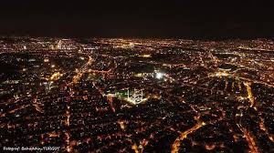 ankara on twitter ankara susar geceleri bos bir sehirde yurudugunu dusundurur sokak lambalarinin yalnizligi gece isigi acik unutulmus bir sehirdir ankara https t co mc78dgn2xe