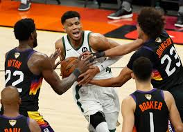 Middleton and antetokounmpo combine for 66 points, with the latter having a massive block late to help the bucks pull away. 3 Takeaways From Bucks Vs Suns Game 1 Z1hoops