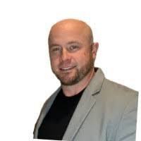 Winnie Winn's Instagram, Twitter & Facebook