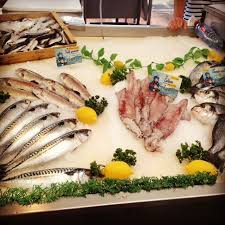 Fresh Fish Daily At The Marche Forville Canneslions Mandelieu La Napoule Cagnes Sur Mer Saint Martin Vesubie